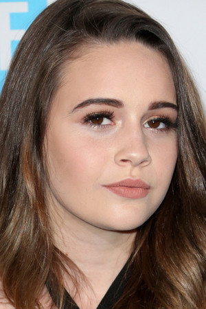 Photo of Bea Miller from the Latest Netflix gallery