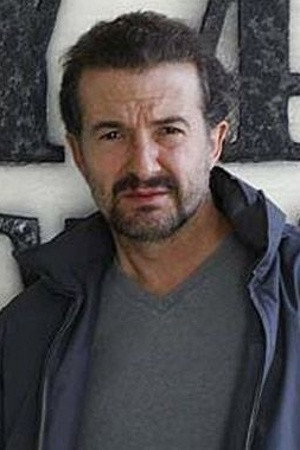 Photo of José María Cano from the Latest Netflix gallery