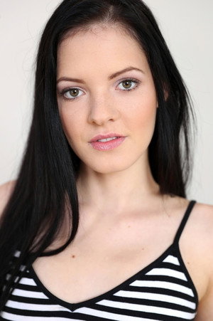 Photo of Anie Darling from the Latest Netflix gallery