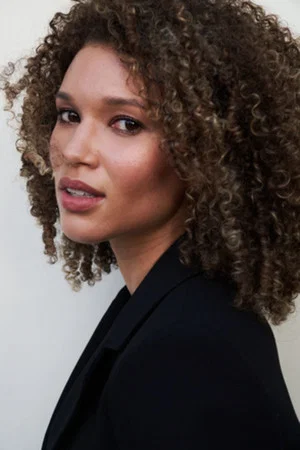 Photo of Samantha Neyland from the Latest Netflix gallery