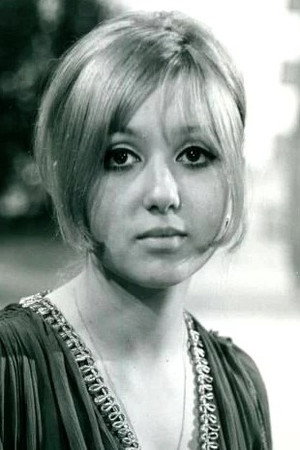 Adrienne Posta photo