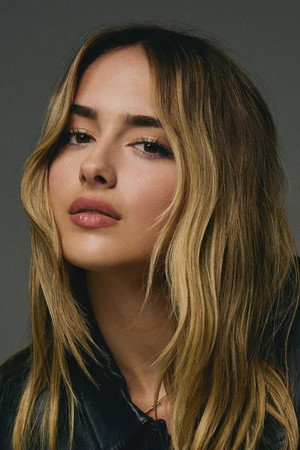 Photo of Julia Butters from the Latest Netflix gallery