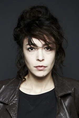 Photo of Adrienne Pauly from the Latest Netflix gallery