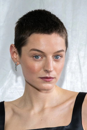 Emma Corrin photo