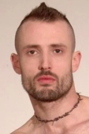 Photo of Leon Steel from the Latest Netflix gallery
