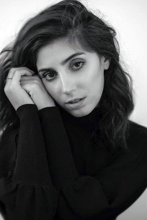 Photo of Zoe Hochbaum from the Latest Netflix gallery