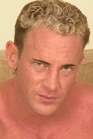 Photo of Adam Wilde from the Latest Netflix gallery