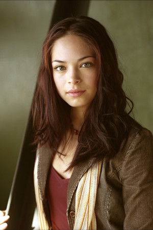 Kristin Kreuk photo