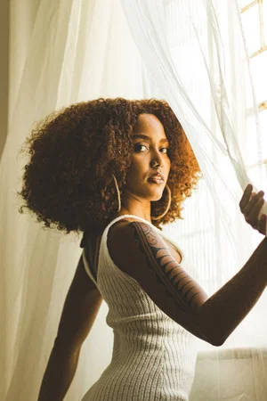 Photo of Emy Silva from the Latest Netflix gallery