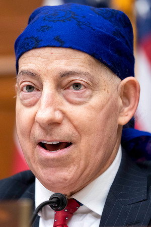 Photo of Jamie Raskin from the Latest Netflix gallery