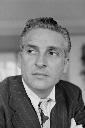 Arturo de Córdova photo