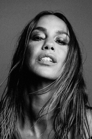 Photo of Alice Belaïdi from the Latest Netflix gallery