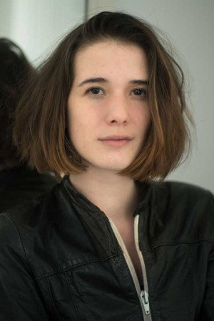 Photo of Léa Frédeval from the Latest Netflix gallery