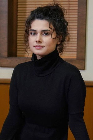 Photo of Yagmur Sahbazova from the Latest Netflix gallery