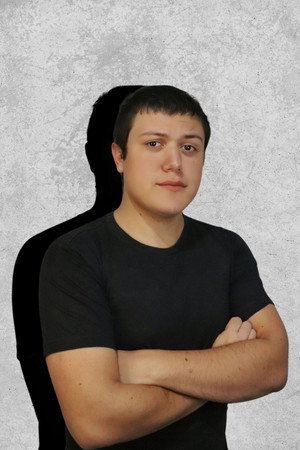 Photo of Enrique Oliveira from the Latest Netflix gallery