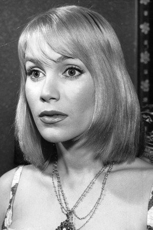 Photo of Estella Blain from the Latest Netflix gallery