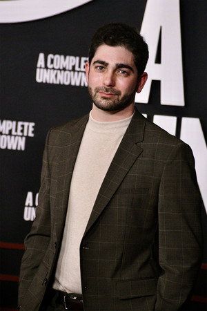 Photo of Blake Simon from the Latest Netflix gallery