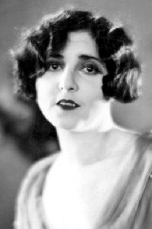 Photo of Beverly Bayne from the Latest Netflix gallery