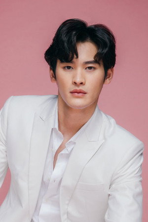 Noppakao Dechaphatthanakun photo