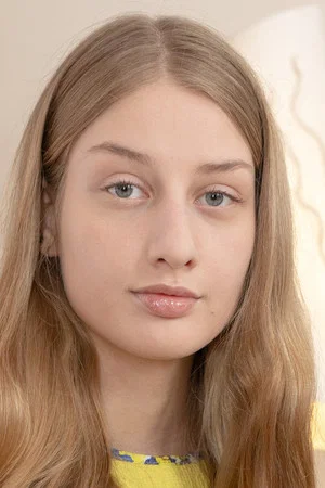 Photo of Sasha Paige from the Latest Netflix gallery