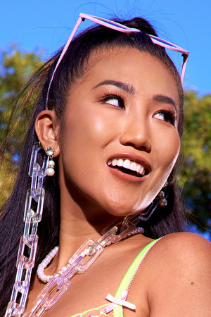 Photo of Jennie Rose from the Latest Netflix gallery