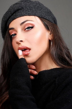 Dilara Büyükbayraktar photo