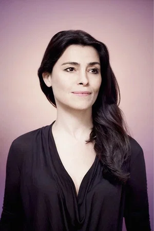 Photo of Es Devlin from the Latest Netflix gallery