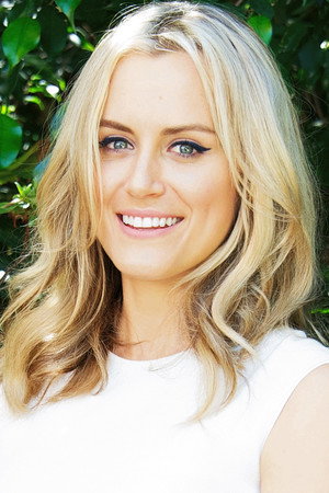 Taylor Schilling photo