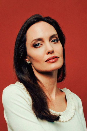 Angelina Jolie photo