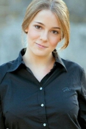 Photo of Miriana Raschillà from the Latest Netflix gallery
