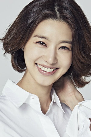 Photo of Park Min-jung from the Latest Netflix gallery