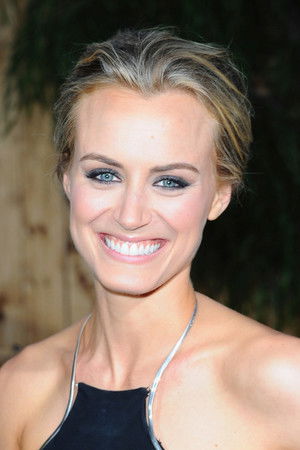 Taylor Schilling photo