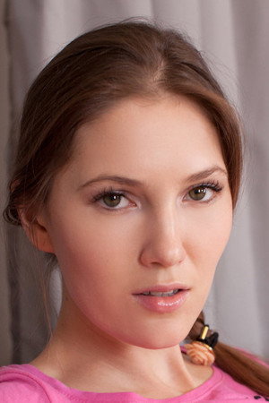 Photo of Mia Reese from the Latest Netflix gallery