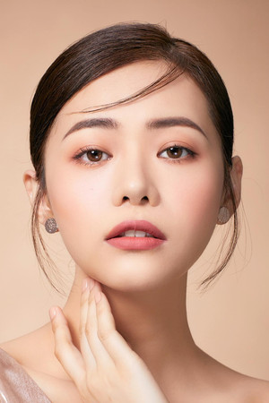 Photo of Polly Lau from the Latest Netflix gallery