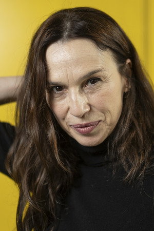 Photo of Ariadna Gil from the Latest Netflix gallery