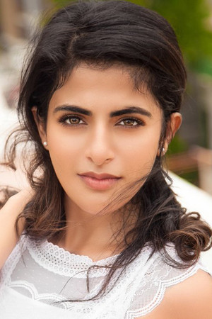 Iswarya Menon photo