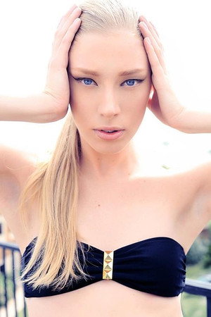 Photo of Alexandra Feld from the Latest Netflix gallery