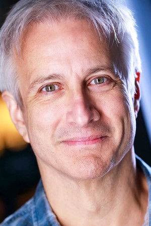 Bronson Pinchot photo