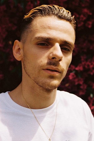 Photo of Abelo Valis from the Latest Netflix gallery