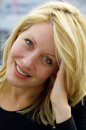 Linda Kozlowski photo