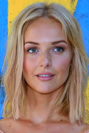 Photo of Magdalena Mielcarz from the Latest Netflix gallery