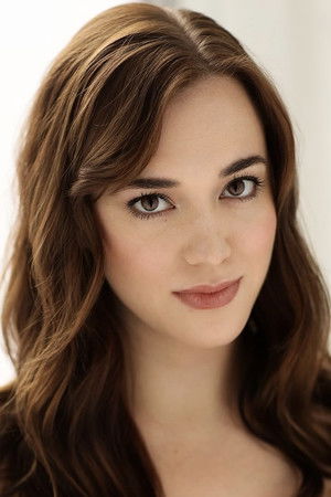 Andrea Bowen photo