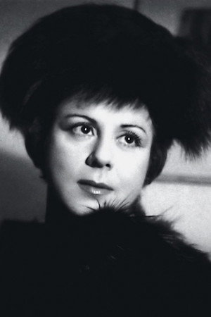 Photo of Mary Aroni from the Latest Netflix gallery