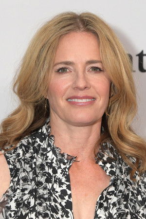 Elisabeth Shue photo
