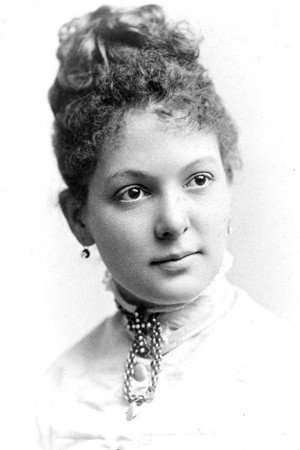 Photo of Effie Ellsler from the Latest Netflix gallery