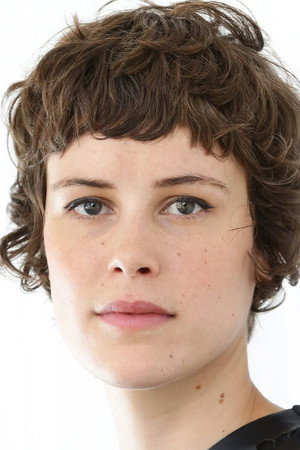 Carla Juri photo