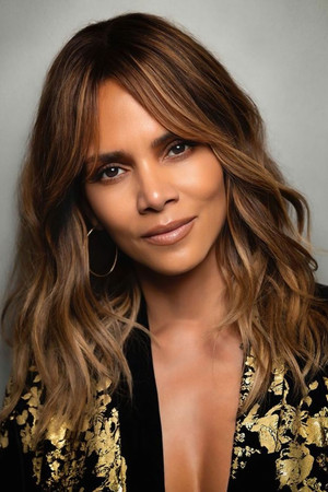 Halle Berry photo