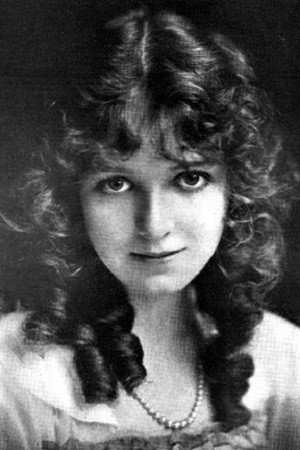 Photo of Vivian Martin from the Latest Netflix gallery