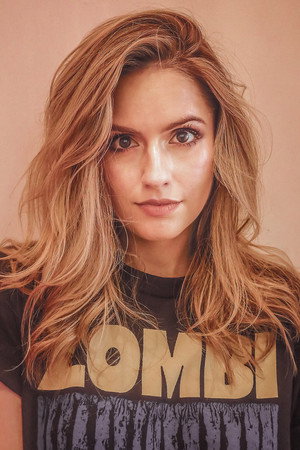 Photo of Asta Paredes from the Latest Netflix gallery