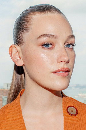 Victoria Pedretti photo